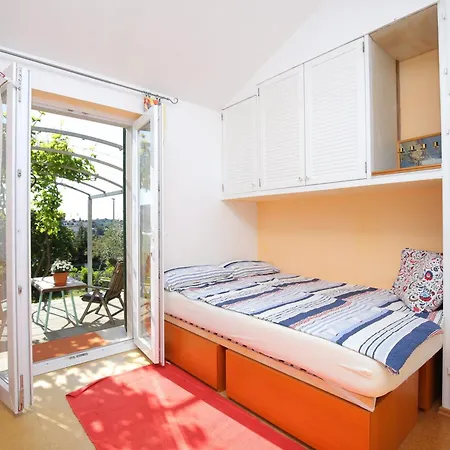 With Parking Space Splitska, Brac - 17023