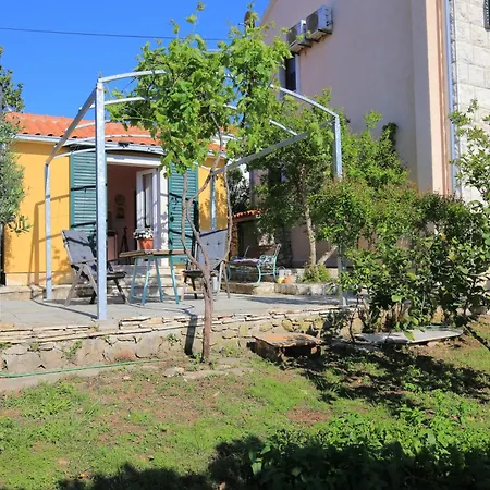 With Parking Space Splitska, Brac - 17023 Postira