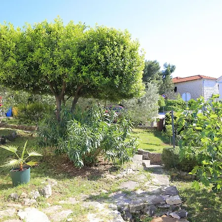 With Parking Space Splitska, Brac - 17023 Lejlighed *