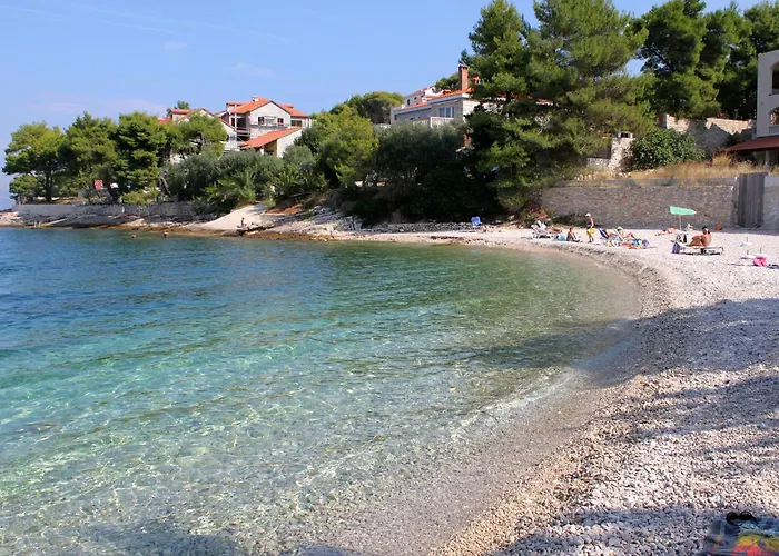 With Parking Space Splitska, Brac - 17023 * Postira